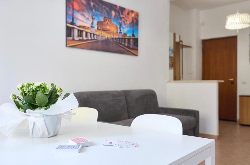 Apartamento Metro Gardenie Roma